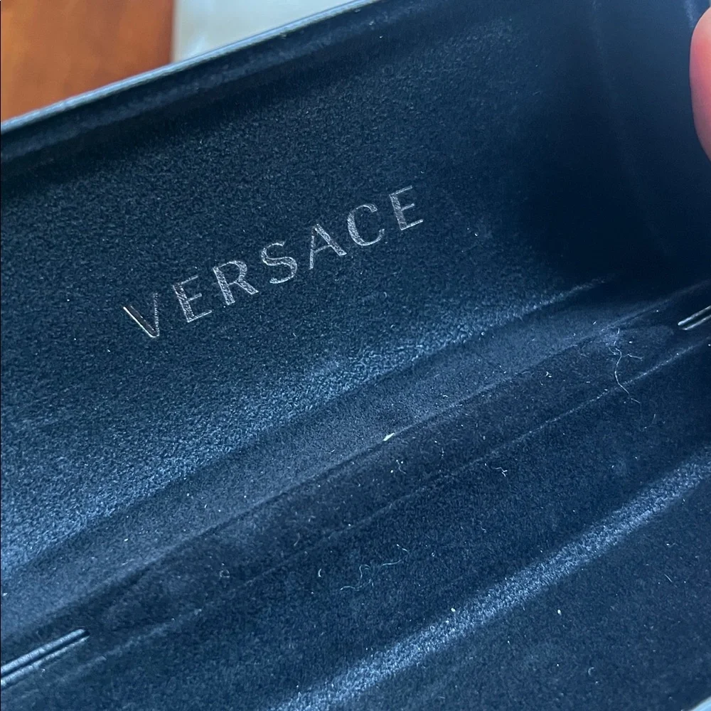 NWOT. Versace Black and Gold Sunglasses hard Case - Picture 8 of 8